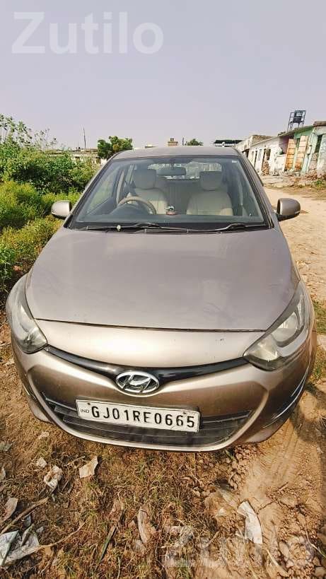 Hyundai i20 2014 Model Car - કાર - સાણંદ - Image 3