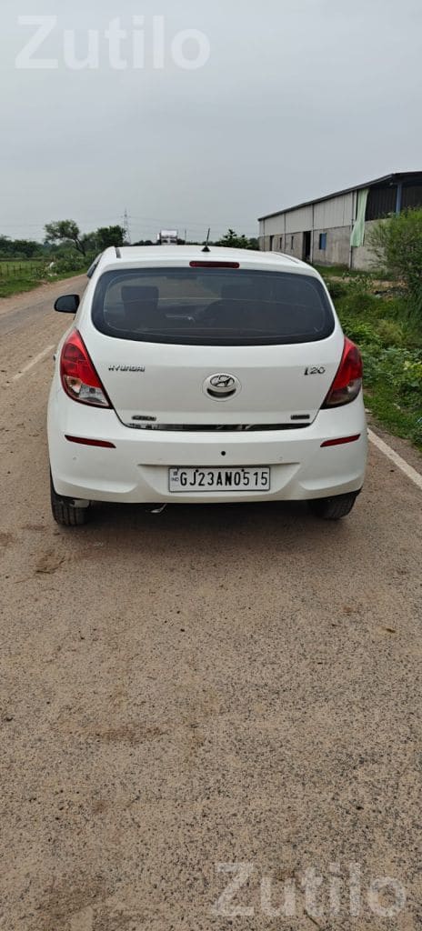 Hyundai i20 Magna 2013 First Owner Car - કાર - દસ્ક્રોઇ - Image 4