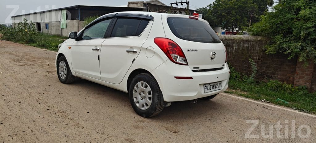 Hyundai i20 Magna 2013 First Owner Car - કાર - દસ્ક્રોઇ - Image 2