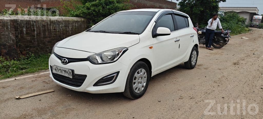 Hyundai i20 Magna 2013 First Owner Car - કાર - દસ્ક્રોઇ - Image 3