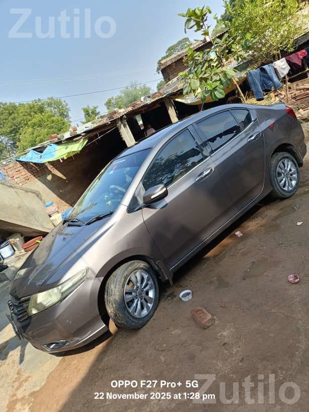 Honda City 2012 Petrol Sunroof 95000 km - કાર - દહેગામ - Image 2