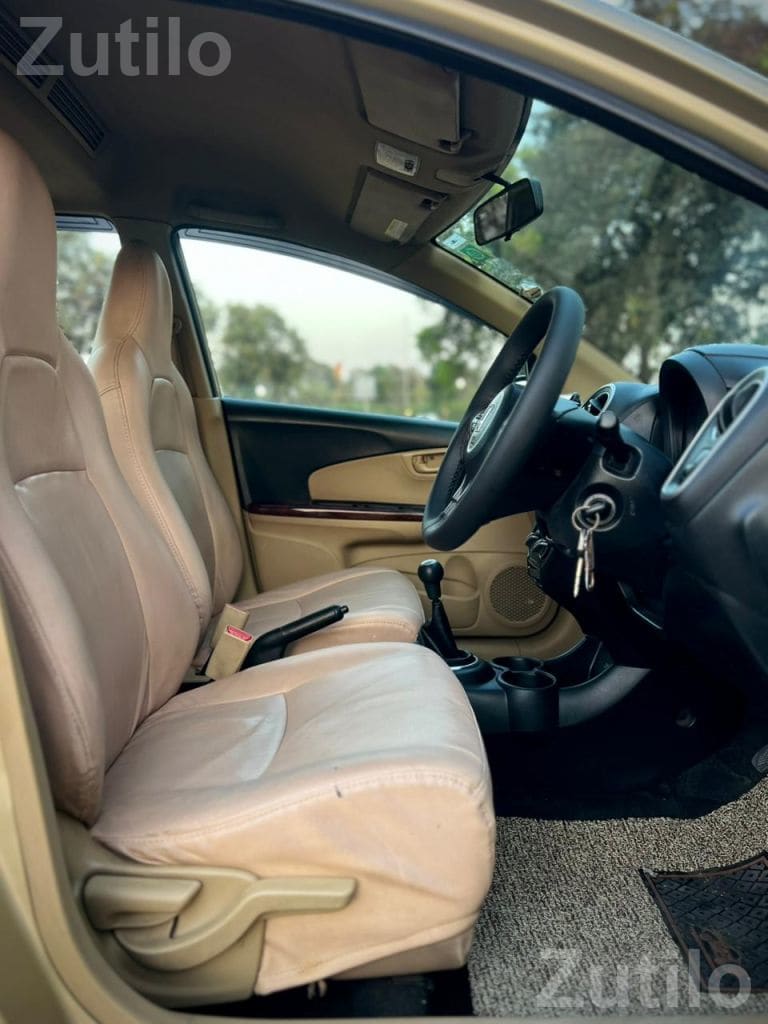 2014 Honda Mobilio 1.5 V O Diesel Manual - કાર - સુરત શહેર - Image 4