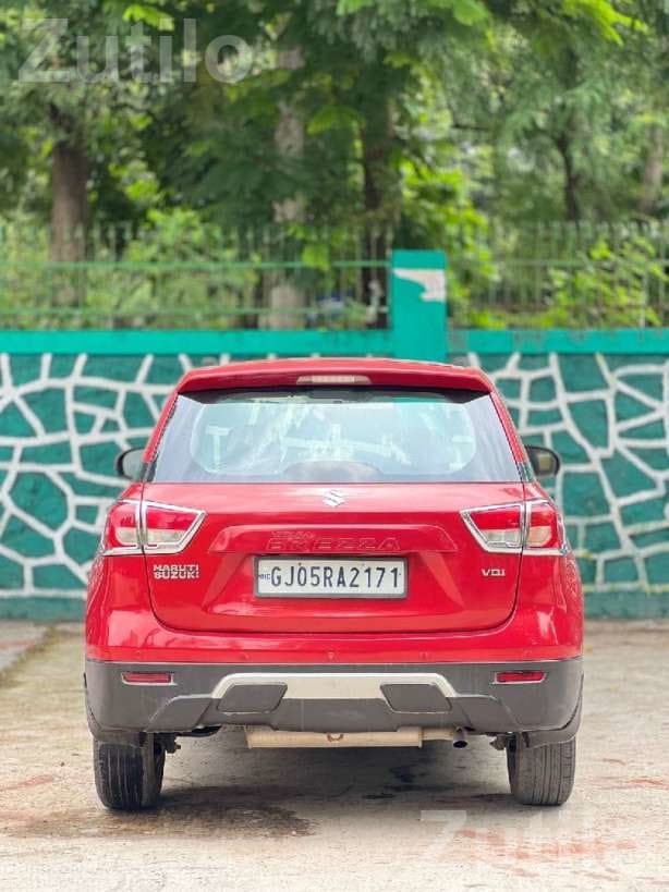 Maruti Suzuki Brezza 2017 VDI Diesel - કાર - સુરત શહેર - Image 3