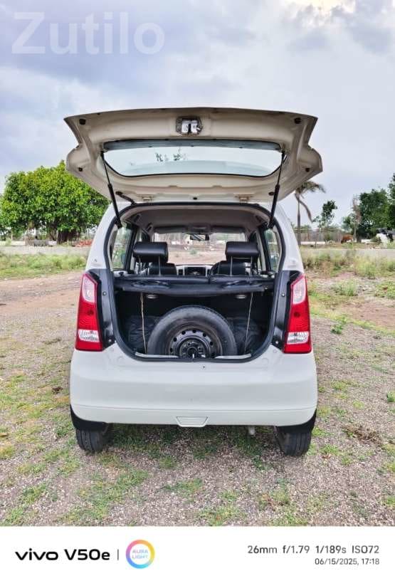 Maruti Suzuki WagonR LXI 2014 Petrol CNG - કાર - સુરત શહેર - Image 3