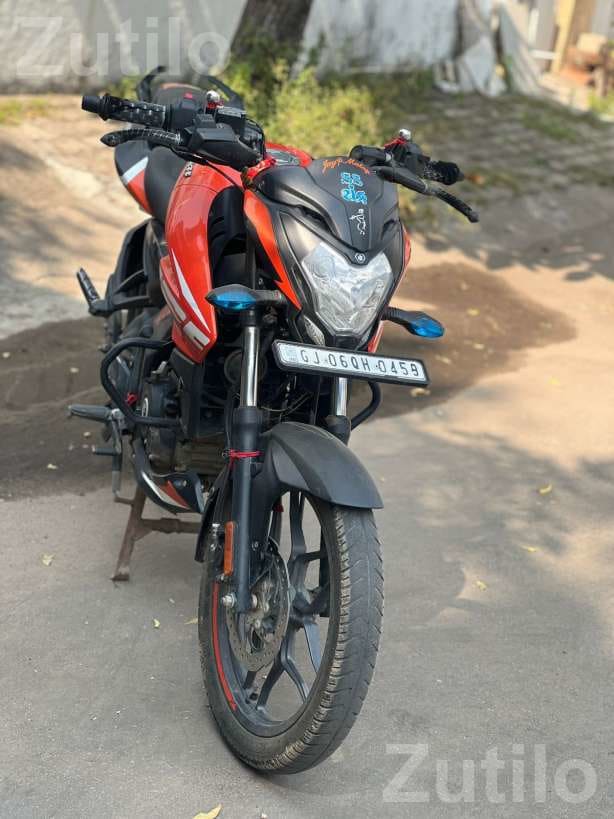 2023 Bajaj Pulsar Bike Red and Black 2023 Bajaj Pulsar Bike Red and Black