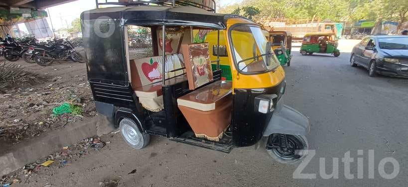 Piaggio Chhakda BS3 2012 Auto Rickshaw - ઓટો રિક્ષા - વડોદરા શહેર - Image 3