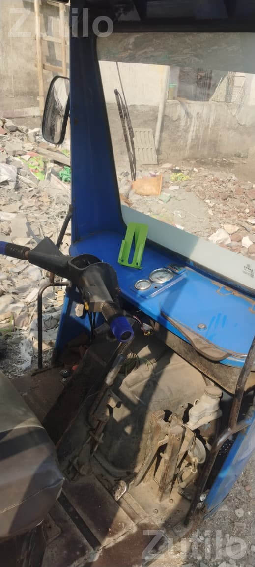 2015 Loading Auto Rickshaw Cargo Vehicle - ઓટો રિક્ષા - સુરત શહેર - Image 5