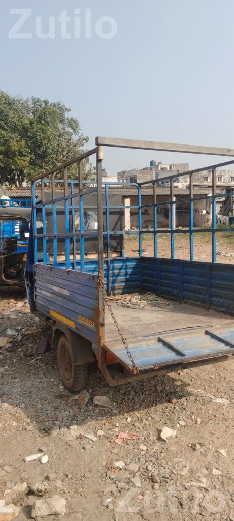 2015 Loading Auto Rickshaw Cargo Vehicle - ઓટો રિક્ષા - સુરત શહેર - Image 3