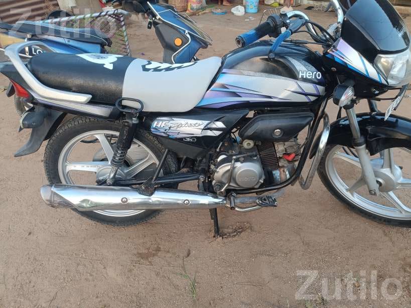 2016 Hero HF Deluxe Motorcycle 2016 Hero HF Deluxe Motorcycle