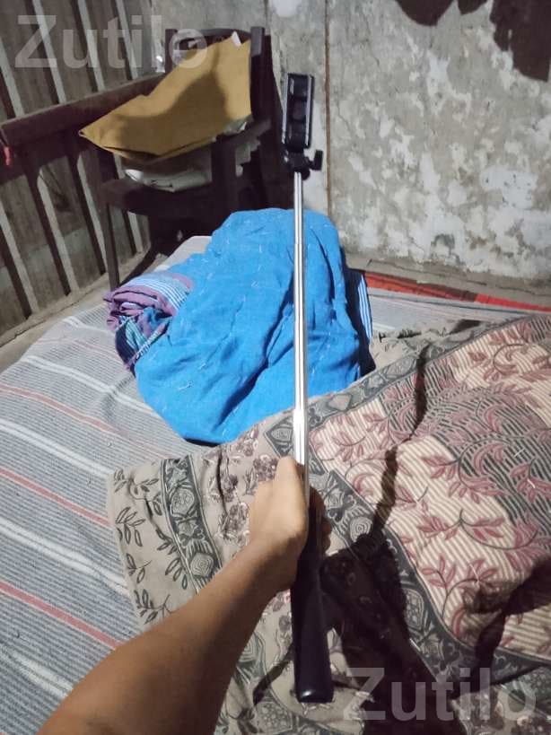 Mobile Stand Tripod Holder for Smartphone - Accessories - Vadodara City - Image 2