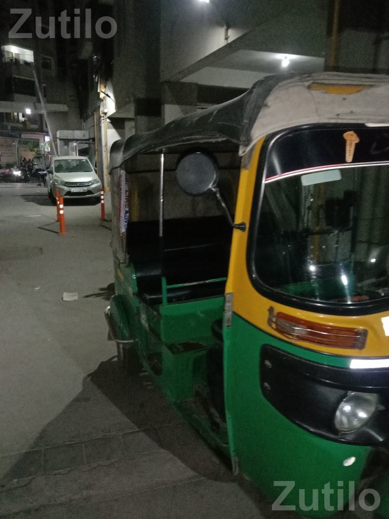 2019 CNG Auto Rickshaw with Permit and Insurance - Auto Rickshaws - Daskroi - Image 4