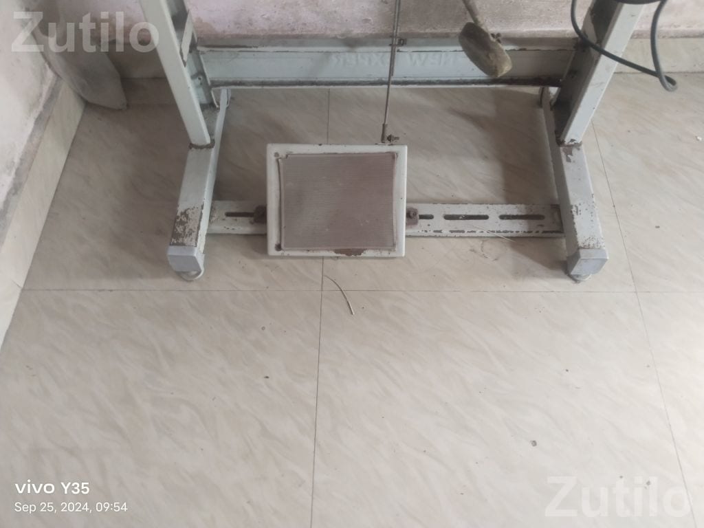 Industrial Sewing Machine Table Set - Textile Machinery - Surat City - Image 4
