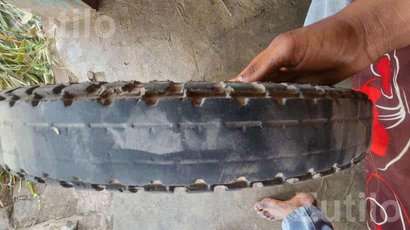 Bullet Standard 19 Inch Used Tyre - ઓટો પાર્ટ્સ - સુરત શહેર - Image 2