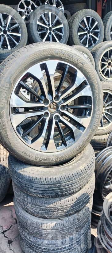 Alloy Wheels and Tyres for Innova Brezza i20 - ઓટો પાર્ટ્સ - સુરત શહેર - Image 3