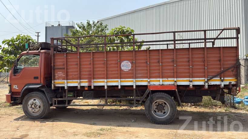 Eicher 1110 2012 Cargo Truck 19 Feet Body - Trucks & Lorries - Daskroi - Image 2