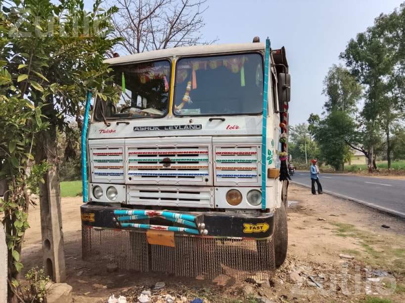 Ashok Leyland 12 Wheeler Truck 2018 - Trucks & Lorries - Sanand - Image 3