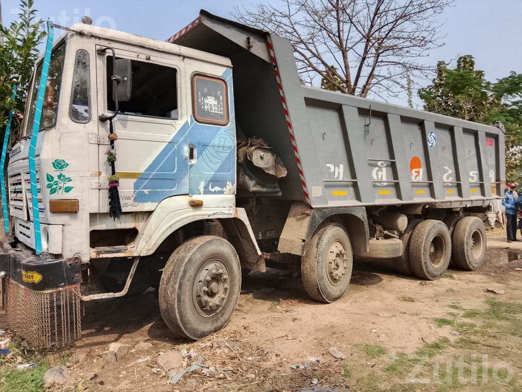 Ashok Leyland 12 Wheeler Truck 2018 - Trucks & Lorries - Sanand - Image 4