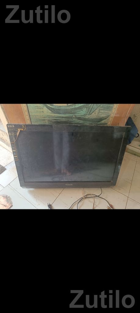 Panasonic 32 Inch HD Ready Smart LED TV - TVs - Surat City - Image 3