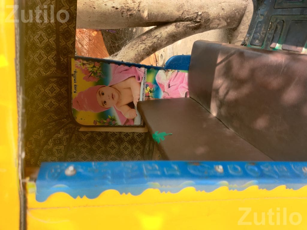 2011 Auto Rickshaw Running Condition - Auto Rickshaws - Dantiwada - Image 2
