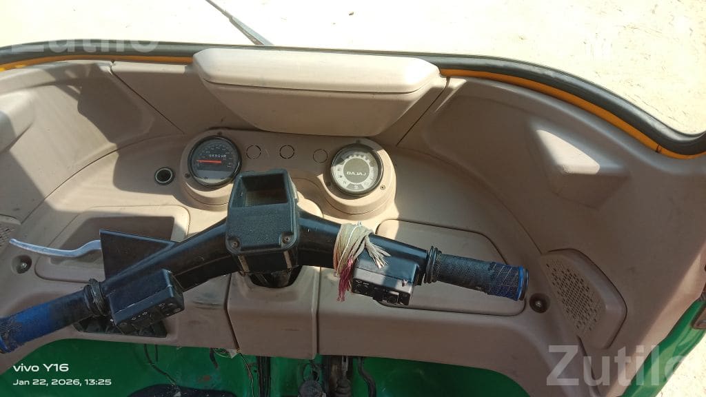 Bajaj CNG Auto Rickshaw BS6 2022 Model - Auto Rickshaws - Amirgadh - Image 3