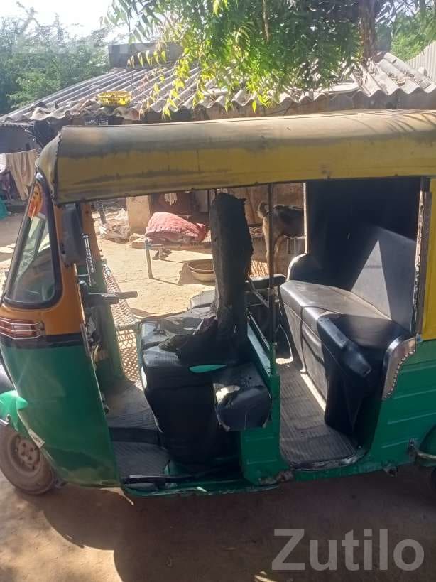 2018 CNG Petrol Auto Rickshaw 2018 CNG Petrol Auto Rickshaw