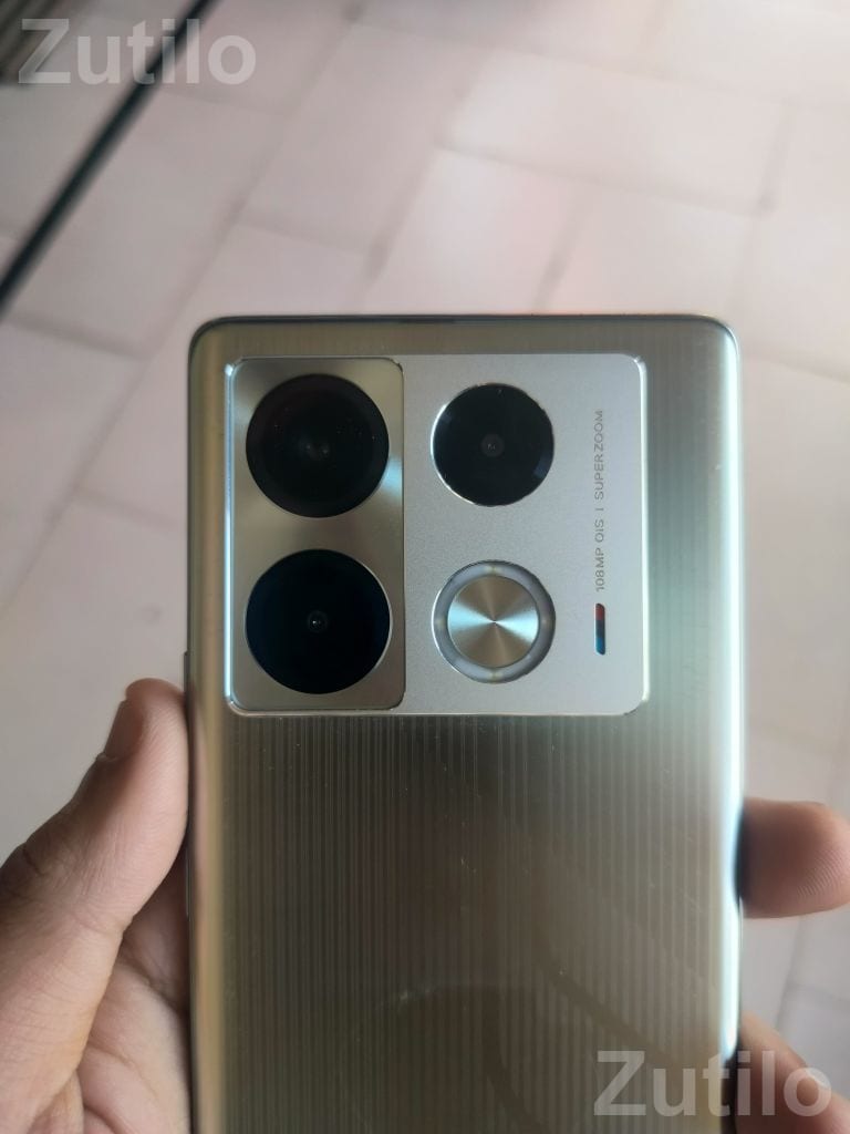 Infinix Note 40 Pro 5G BMW Edition 256GB - મોબાઇલ ફોન - પાલનપુર - Image 3