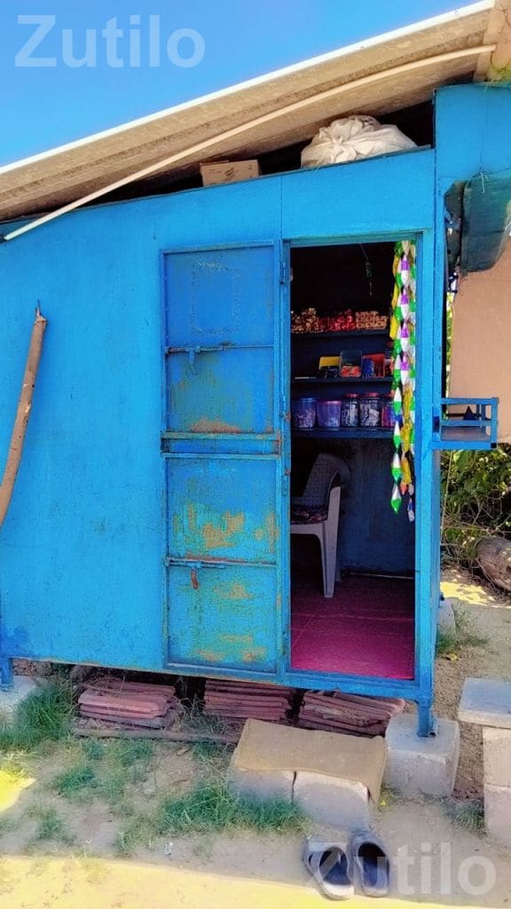 6x6 Heavy Cabin Shop for Sale with Stock - Shops - Sanand - Image 4