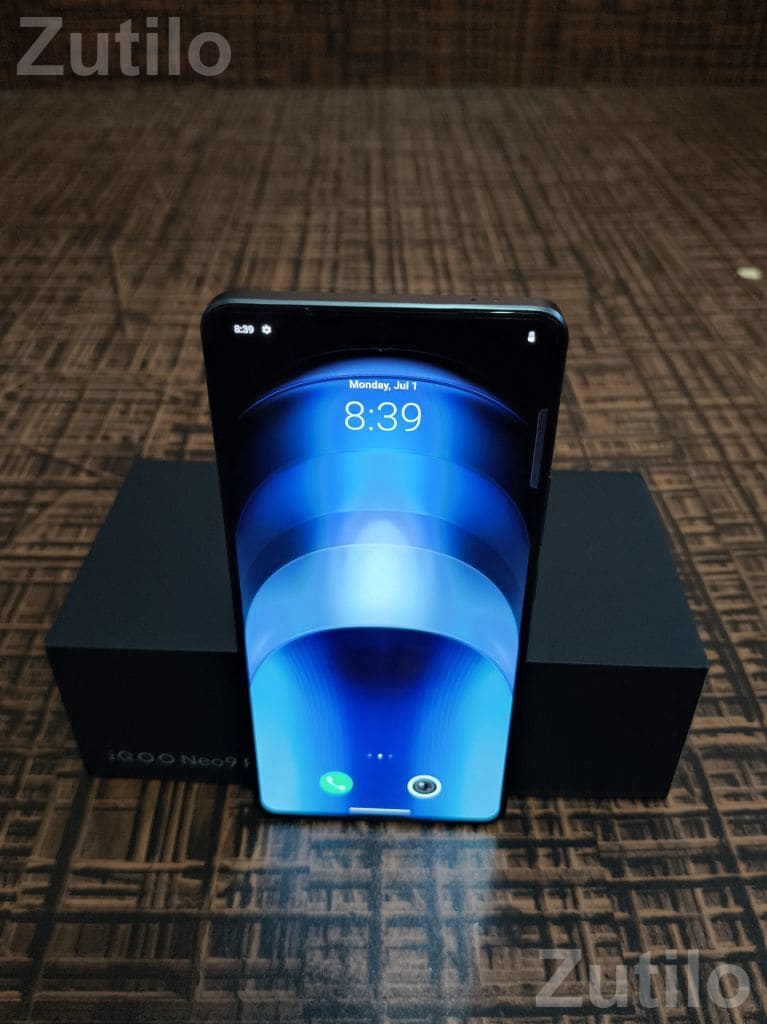 iQOO Neo 9 Pro 8GB 256GB Gaming Phone - મોબાઇલ ફોન - ભાભર - Image 3