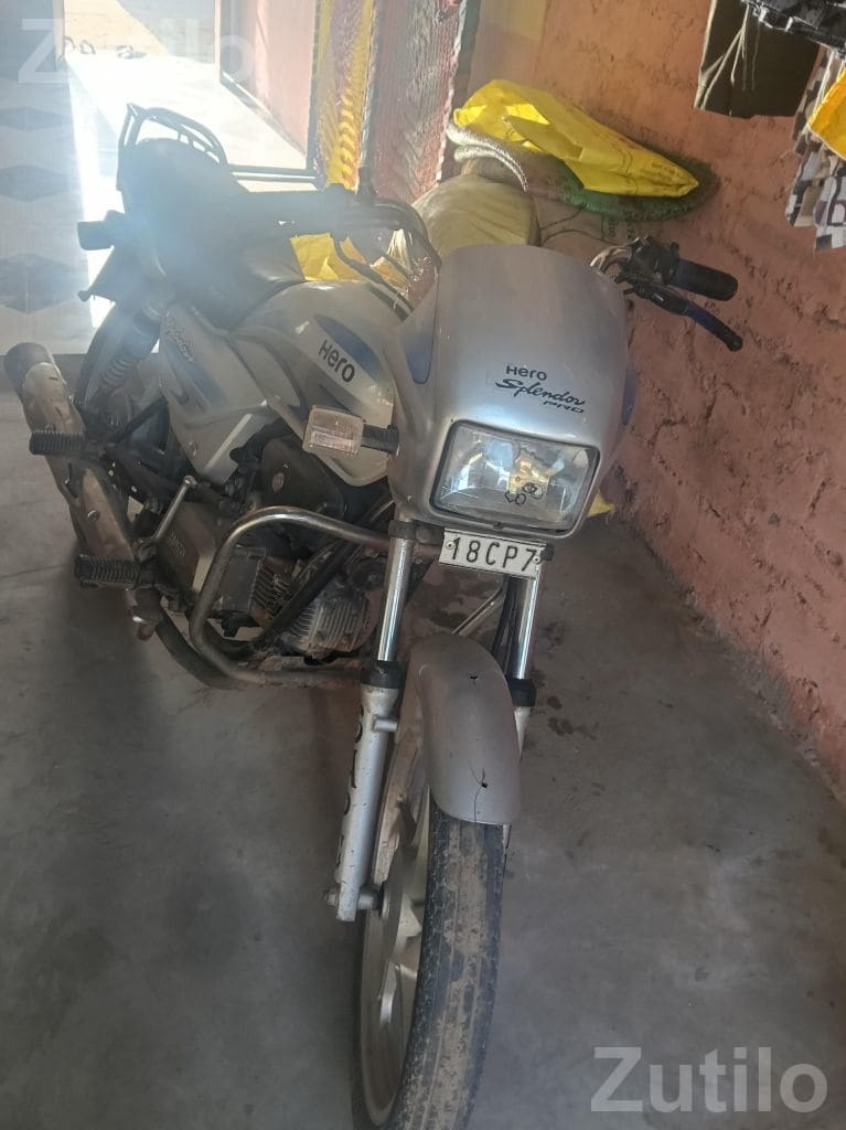 Hero Honda Super Splendor 2016 Bike