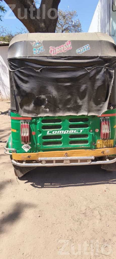 2018 CNG Auto Rickshaw Compact