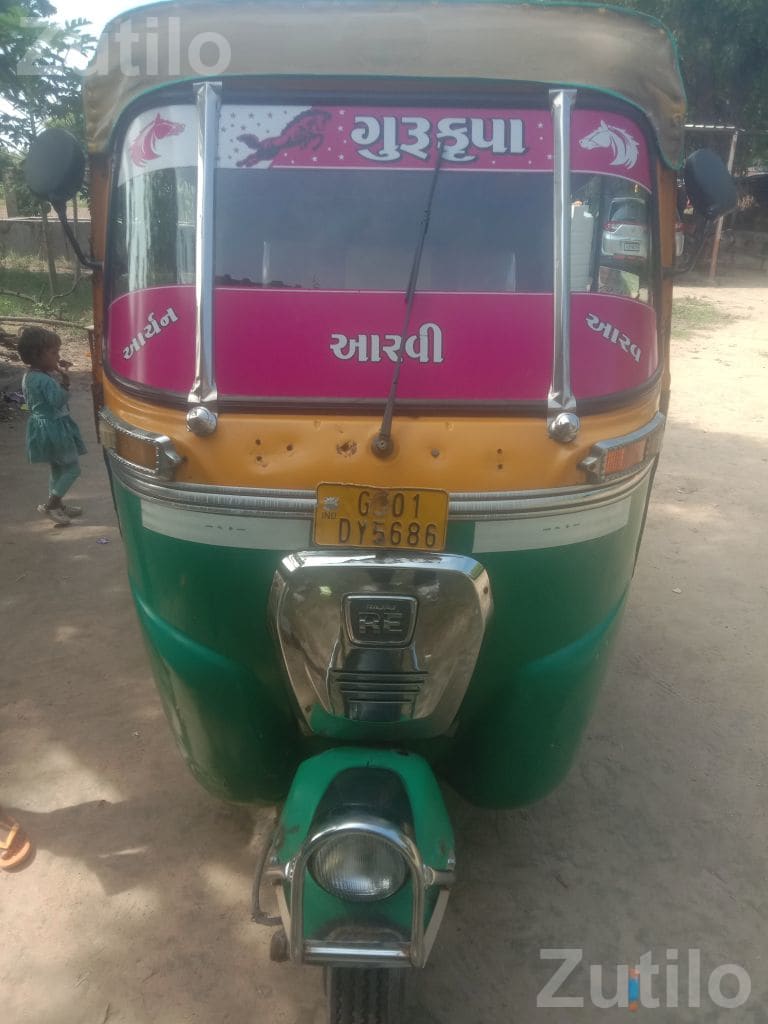 2015 મોડલ છે  ચોપડી છે - Trucks & Lorries - Patan City - Image 4