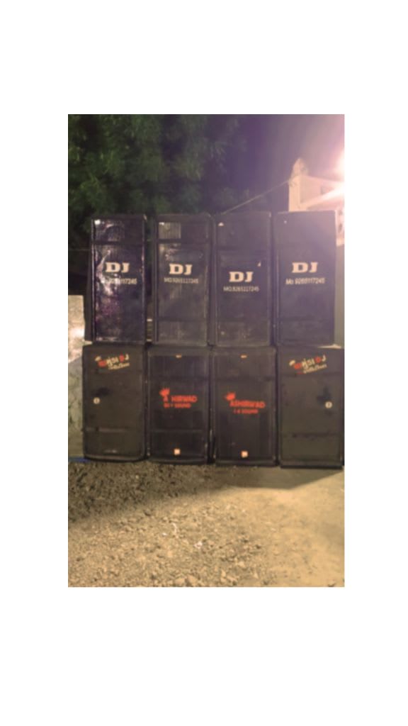 DJ Sound System with 4000W Amplifier Set