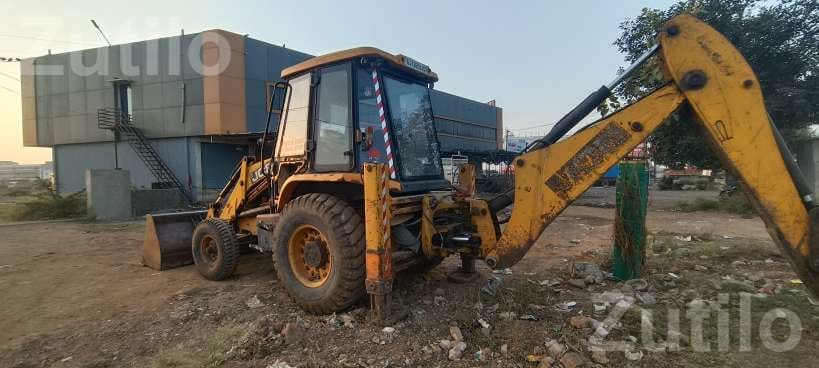 JCB Backhoe Loader for Sale - બાંધકામના વાહનો - હળવદ - Image 4