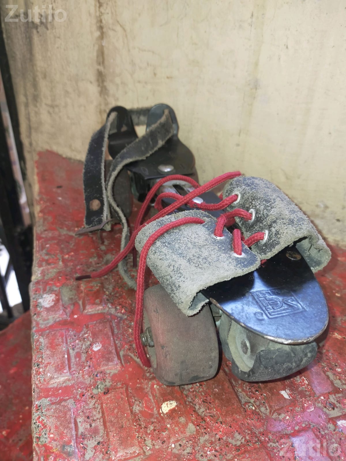 Adjustable Skating Shoes with Tool - Sports Items - Surat City - Image 3