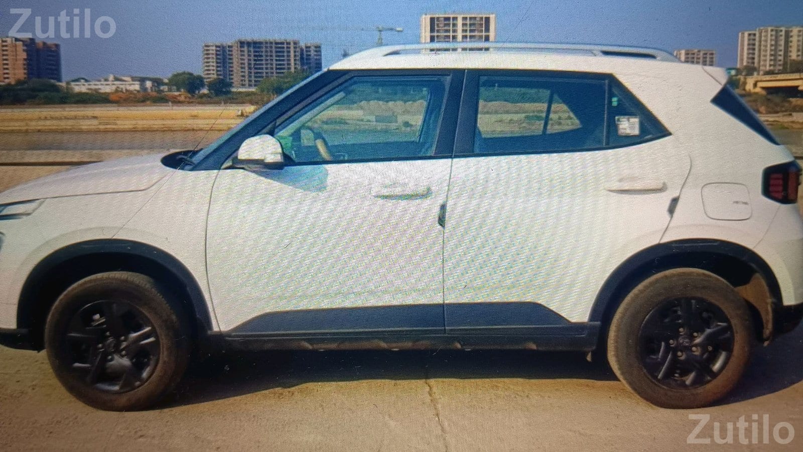 Hyundai Venue 2023 1.2 Kappa S(O) Petrol - કાર - અમદાવાદ શહેર - Image 5