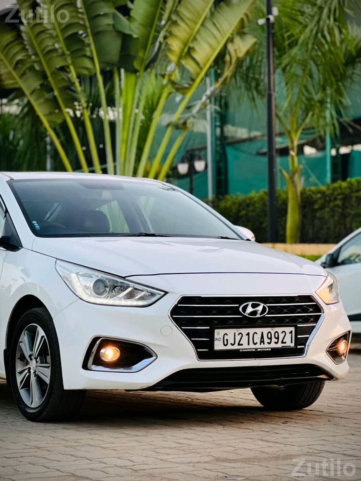 2018 Hyundai Verna SX(O) Petrol CNG Manual - કાર - સુરત શહેર - Image 3