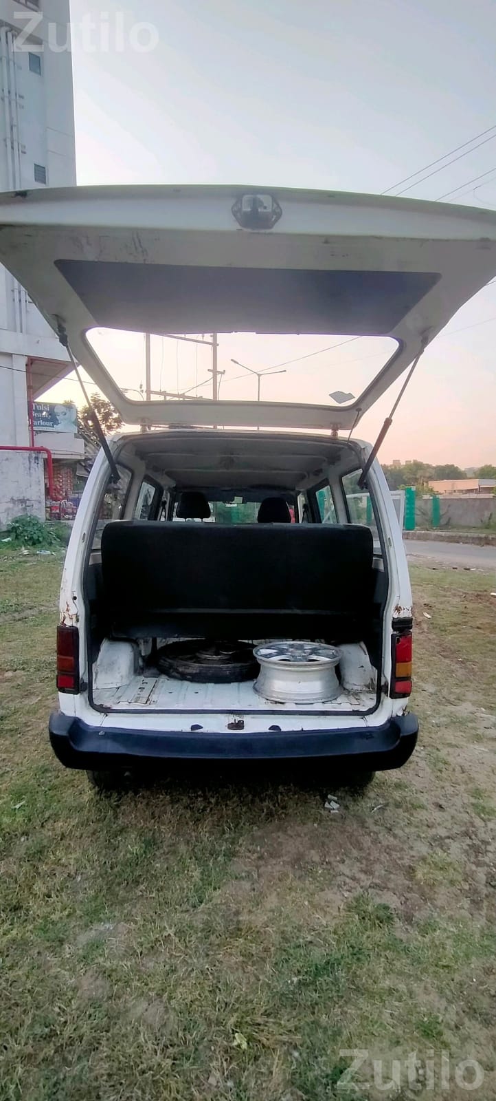 Maruti Suzuki Omni Van White - Vans - Vadodara City - Image 3