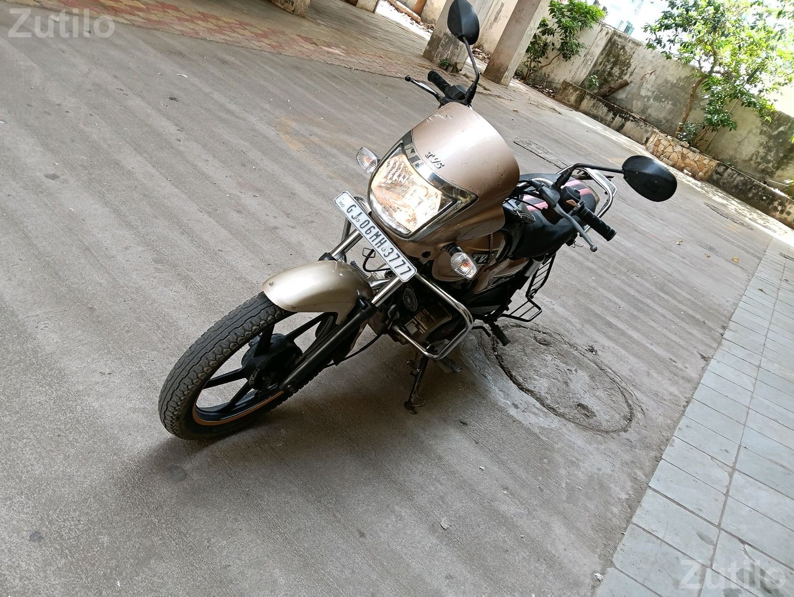 TVS Radeon 2019 Self Start Bike - બાઇક્સ - વડોદરા શહેર - Image 2
