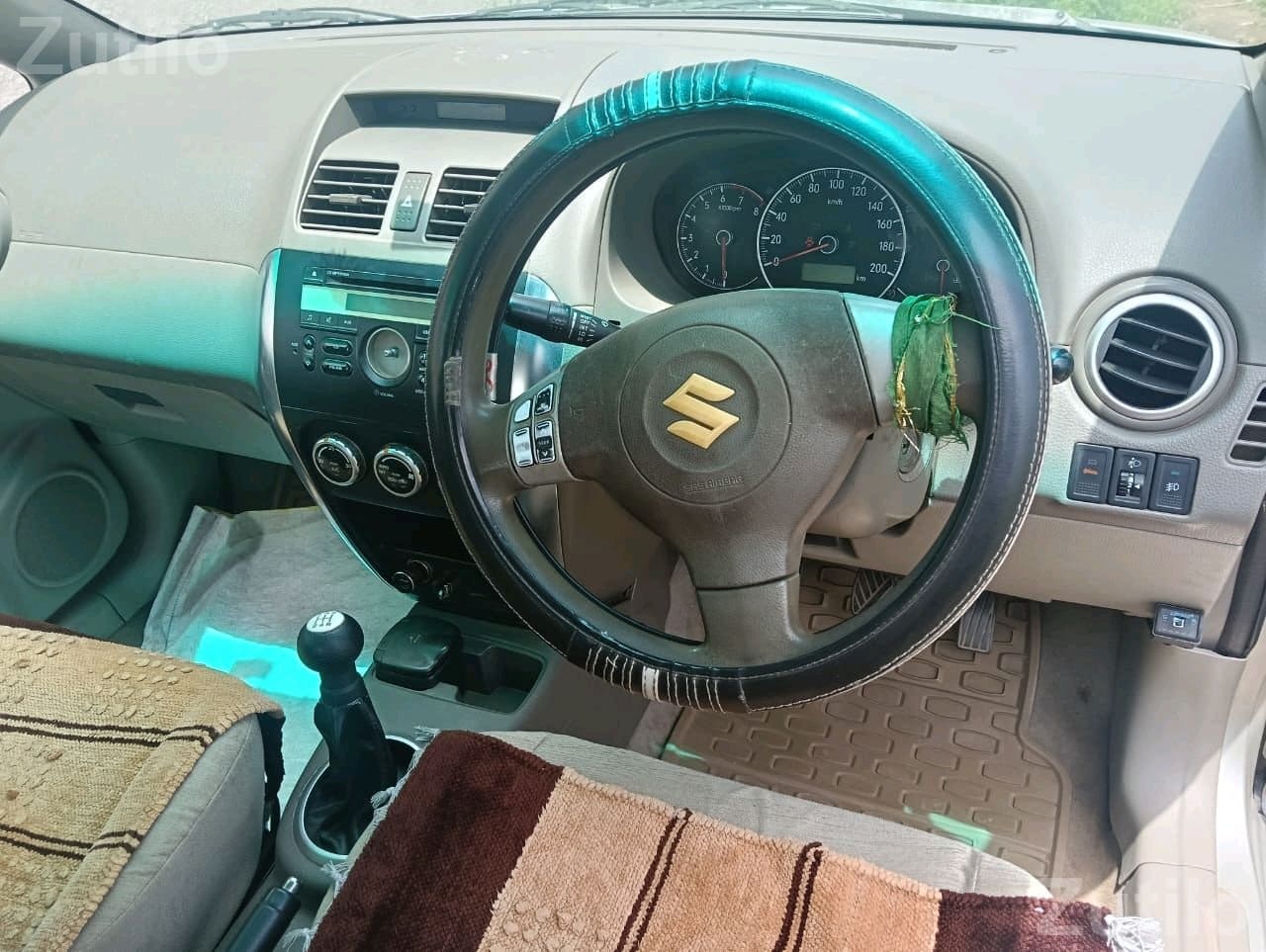 2010 Maruti Suzuki SX4 Sedan - કાર - સુરત શહેર - Image 4