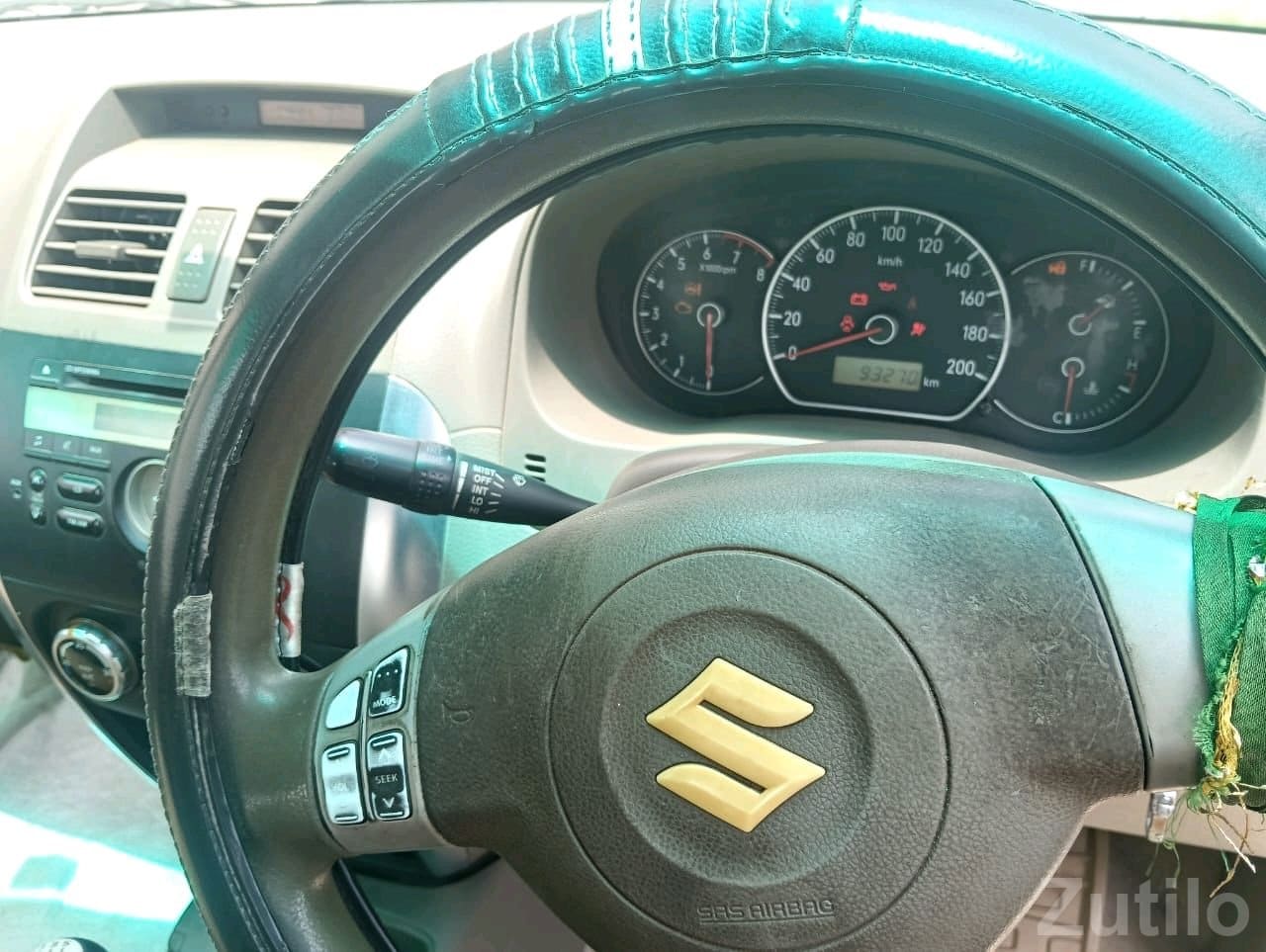2010 Maruti Suzuki SX4 Sedan - કાર - સુરત શહેર - Image 5