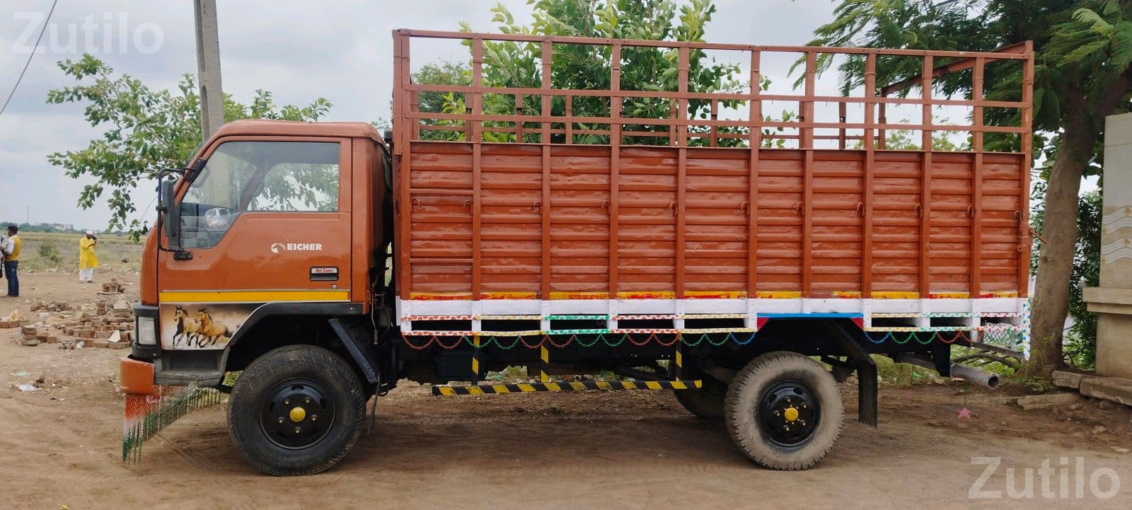 2012 Eicher Goods Carrier Truck - Trucks & Lorries - Dholka - Image 4