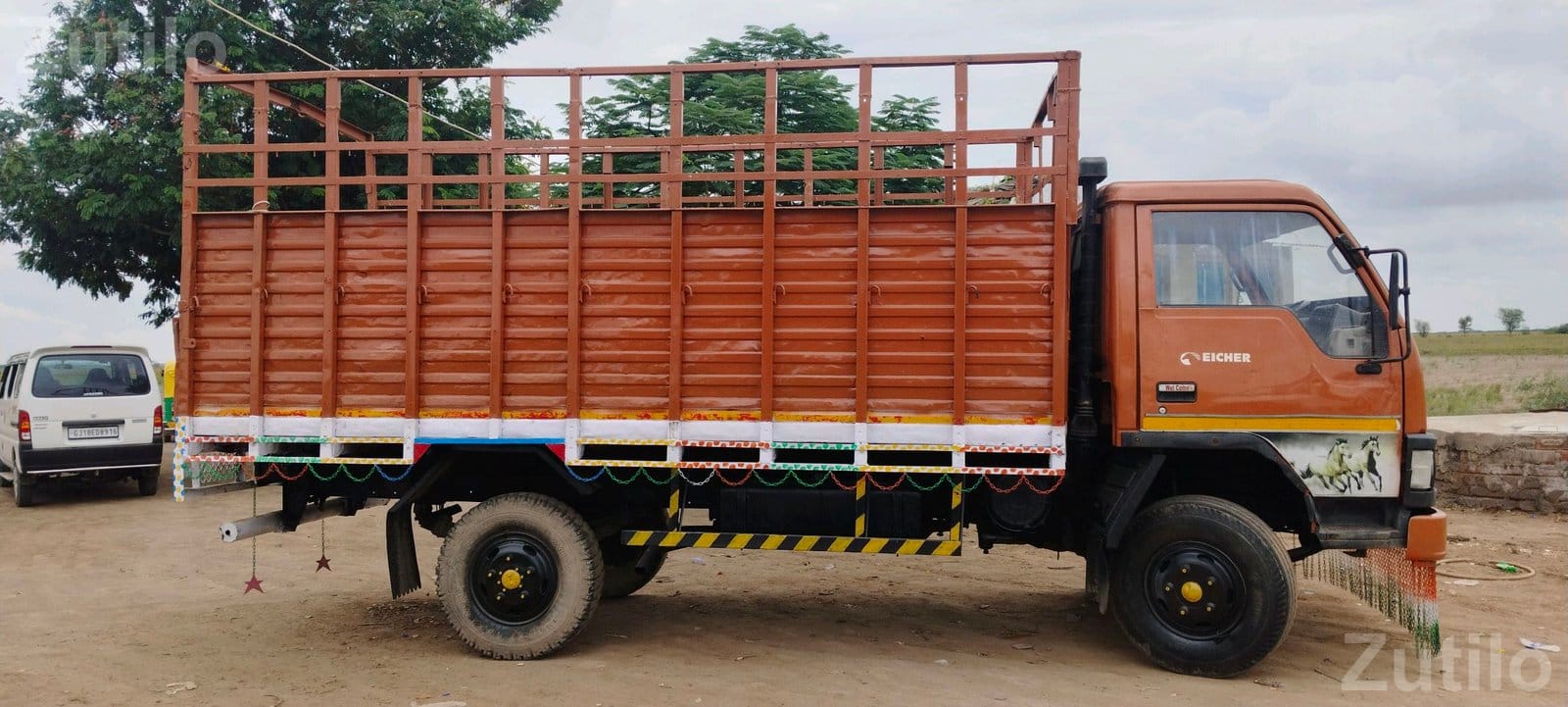 2012 Eicher Goods Carrier Truck - Trucks & Lorries - Dholka - Image 3