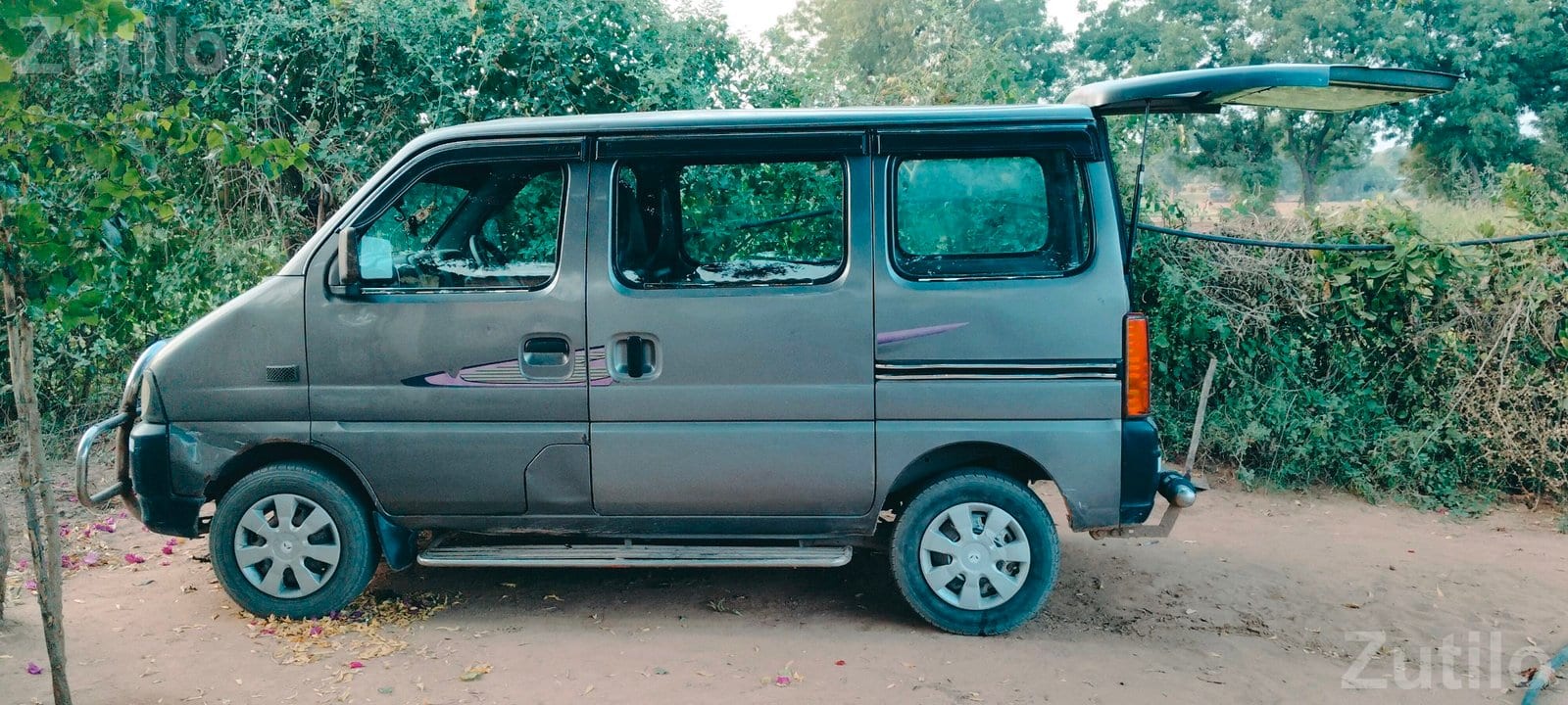 Maruti Suzuki Eeco 2011 Car - કાર - અમદાવાદ શહેર - Image 5