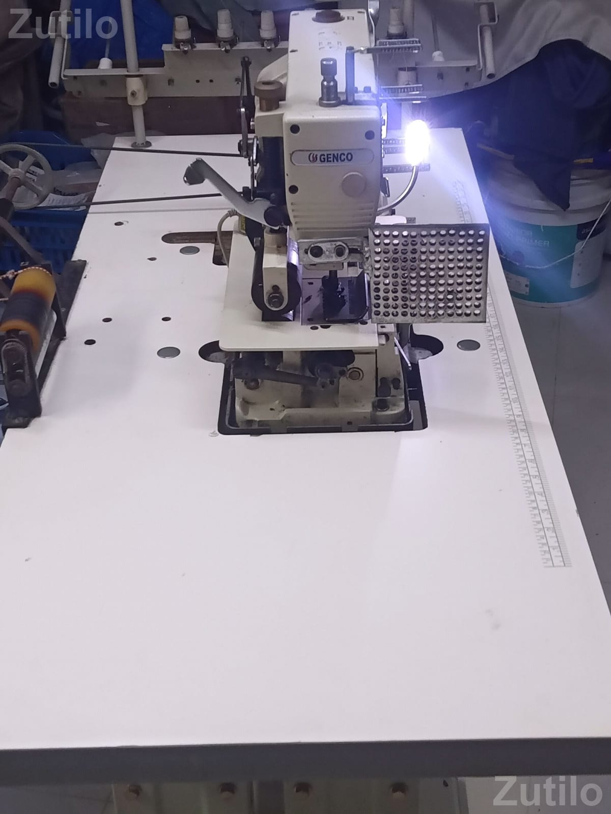 GENCO Folding Sewing Machine 1 Year Used GENCO Folding Sewing Machine 1 Year Used