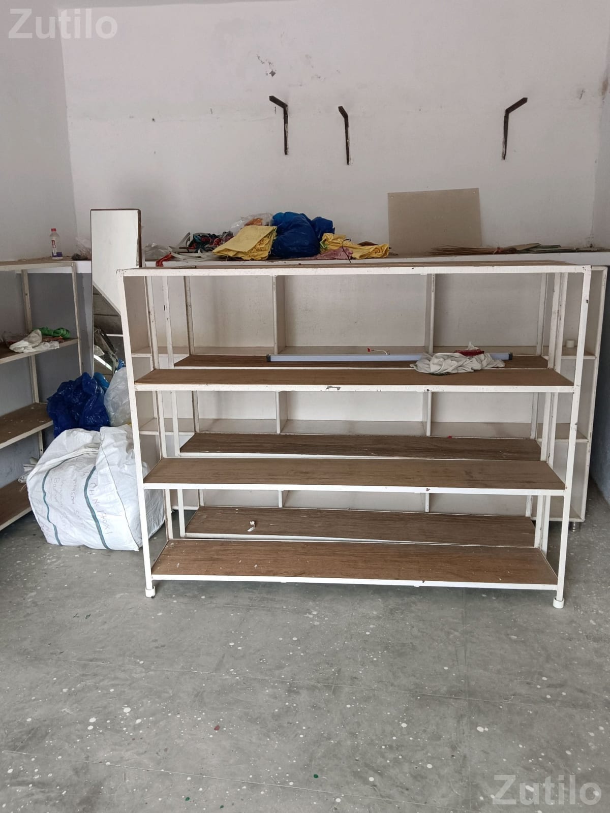 Saree Shop Display Racks and Shelving Unit Saree Shop Display Racks and Shelving Unit