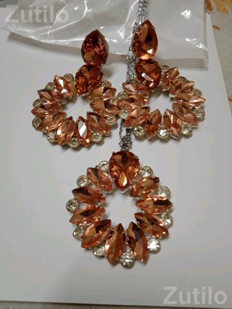 Stone Work Earrings and Chain Pendant Set - Fashion Accessories - Vadodara City - Image 2