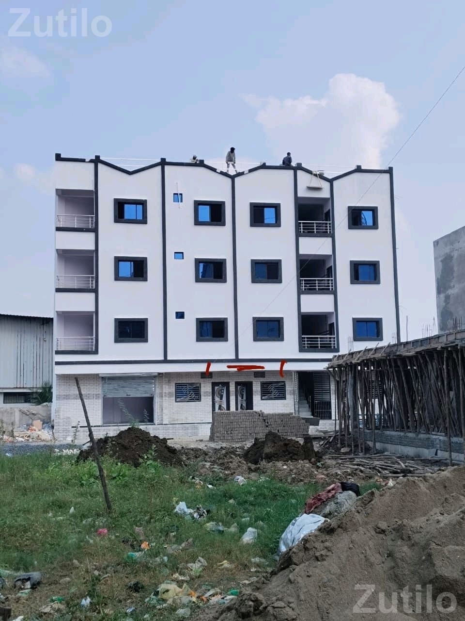 Apartment Building with 19 Rooms and 1 Shop - વેપારિક મિલકત - માંડવી - Image 4