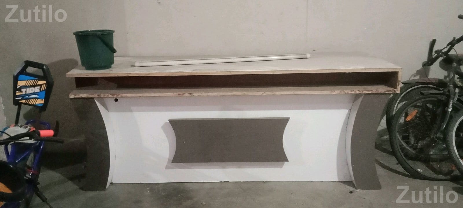 Wooden Office Table in White and Brown Wooden Office Table in White and Brown