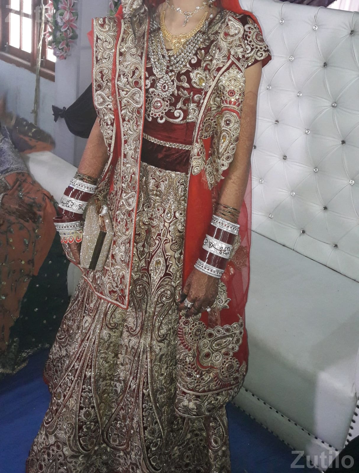 Maroon and Golden Bridal Lehenga - પરંપરાગત વસ્ત્રો - સુરત શહેર - Image 3