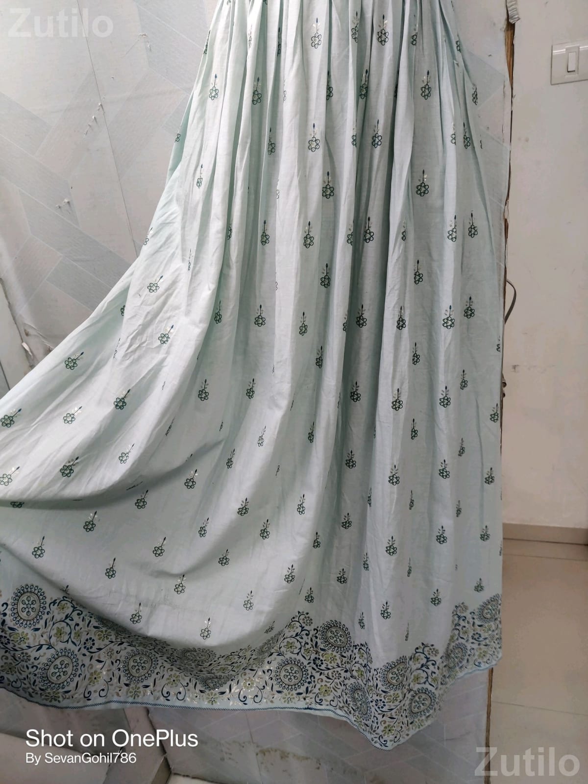 પાર્ટી વેર ગાઉન - Women's Wear - Surat City - Image 3